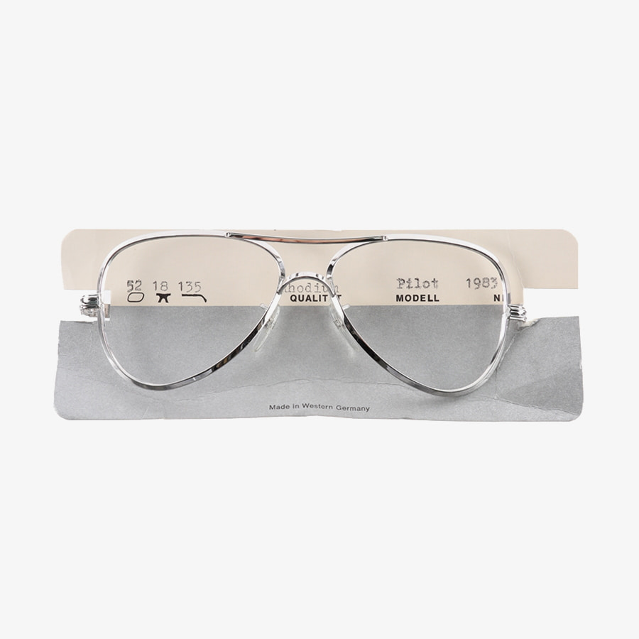 [E STEVE]   안경 (데드스탁) Silver / size unisex F / made in GERMANY 빈티지 편집샵